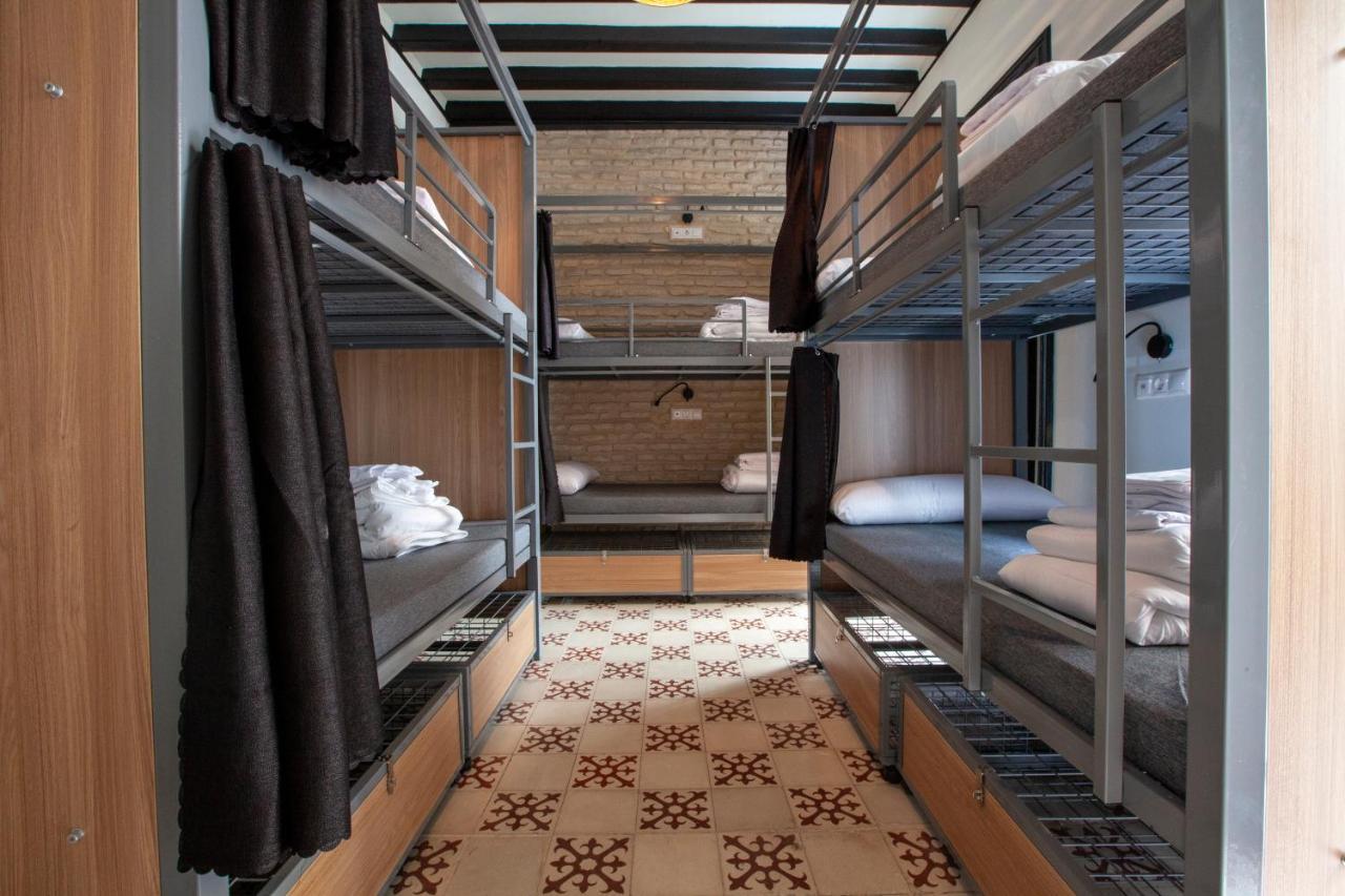 Hostel Ibarra By Bossh! Hotels Sewilla Zewnętrze zdjęcie